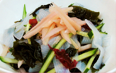 そんなあなたへオススメレシピ海藻とこんにゃくと新生姜のサラダ 画像