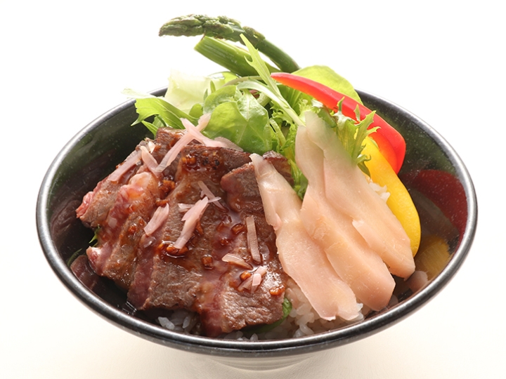 画像：岩下の新生姜to牛ステーキ丼
